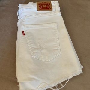 Women’s Levi Shorts
